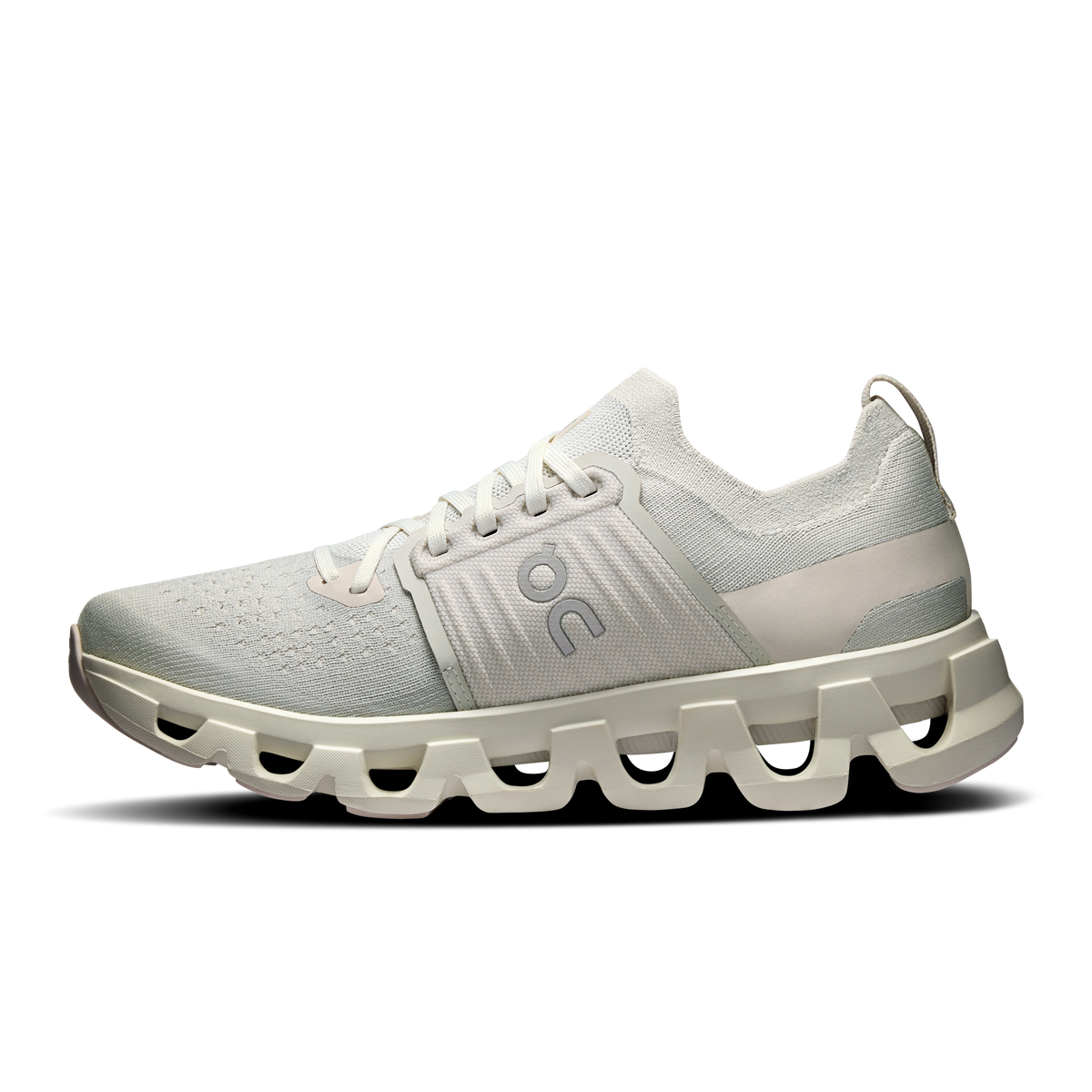On Running Women's Cloudswift 4 in Wolf/Sand